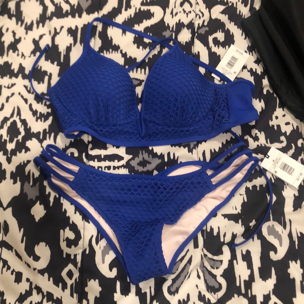 Women’s Bathing Suit